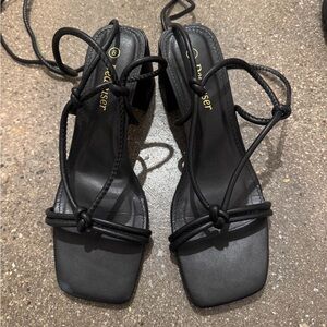 Women's Lace Up Chunky Heel Sandals